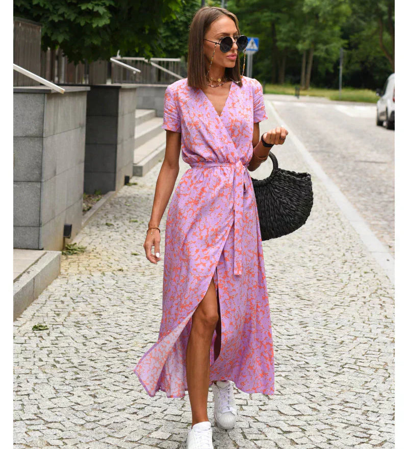 Julia – Elegáns V-nyakú Ruha